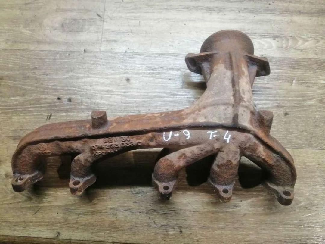 коллектор выпускной Volkswagen Transporter T4 1993, 2.4 л., D, дизель, МКПП, микроавтобус - фото №1