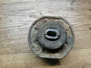 подушка крепления двигателя Volkswagen Transporter T4 1993, 2.4 л., D, дизель, МКПП, микроавтобус