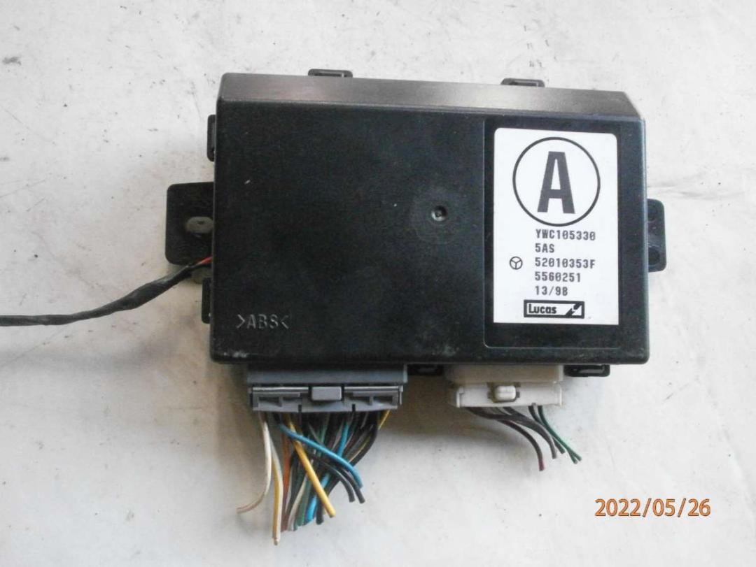 блок комфорта Rover 400 Series 2 поколение (HH-R) 1998, 1.4 л., бензин, МКПП, седан, 52010353F - фото №1