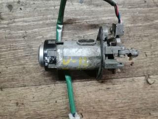 кнопка открытия багажника Mazda 626 GE 1995, 2.0 л., бензин, МКПП, седан