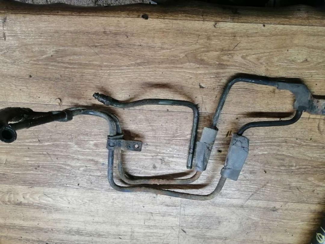 трубка гидроусилителя Hyundai Lantra J1 1992, 1.6 л., бензин, МКПП, седан - фото №1