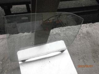 стекло двери задней левой Rover 400 Series 2 поколение (HH-R) 1998, 1.4 л., бензин, МКПП, седан