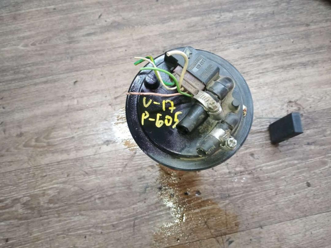 насос топливный Peugeot 605 1 поколение 1993, 2.0 л., бензин, МКПП, седан - фото №1