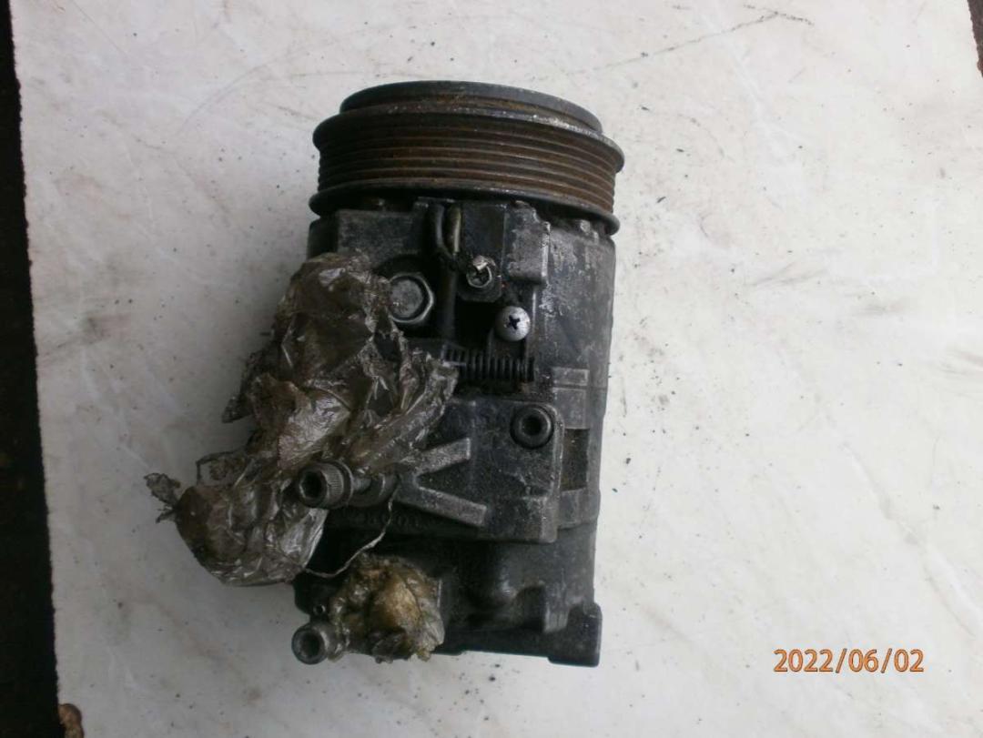 компрессор кондиционера Mercedes-Benz E-Класс W210/S210 1998, 2.2 л., дизель - фото №1
