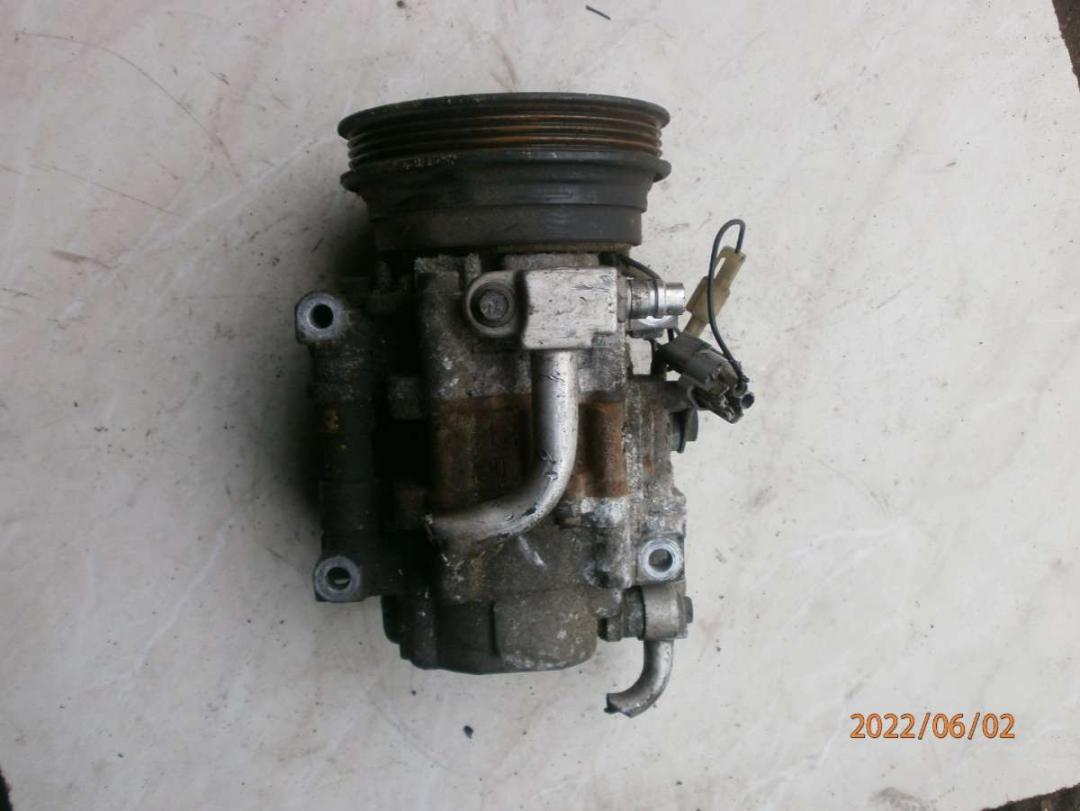 компрессор кондиционера Fiat Marea 1 поколение 1998, 1.6 л., бензин, 4425002131 - фото №1