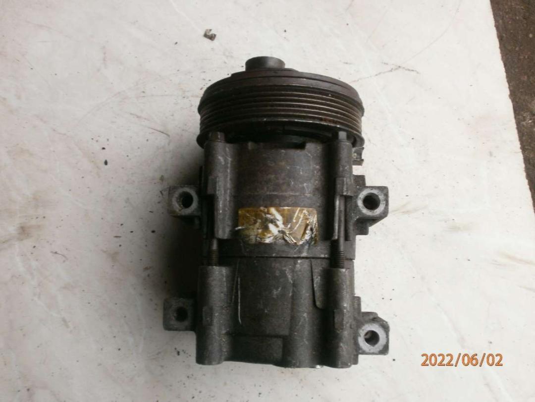 компрессор кондиционера Ford Mondeo 2 поколение 1998, 2.0 л., бензин - фото №1