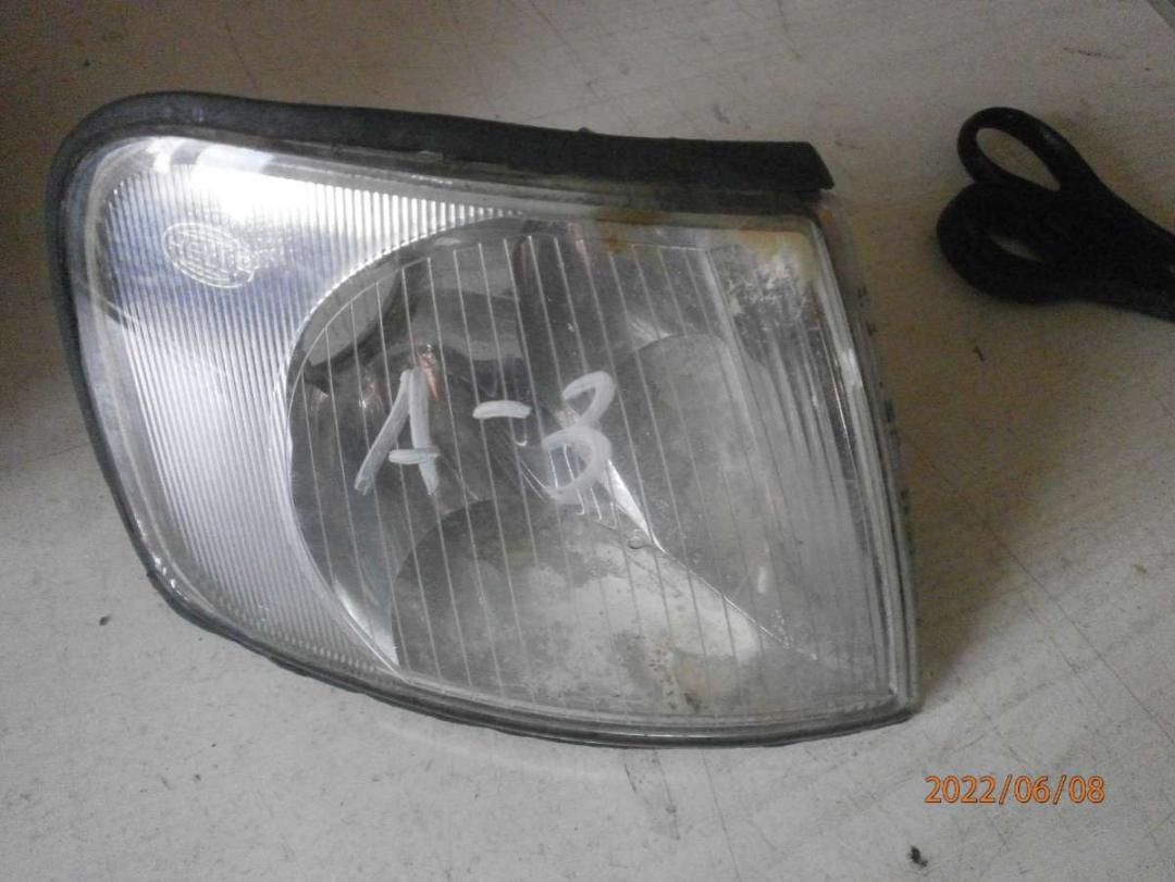 поворотник правый Audi A3 8L 1998 - фото №1