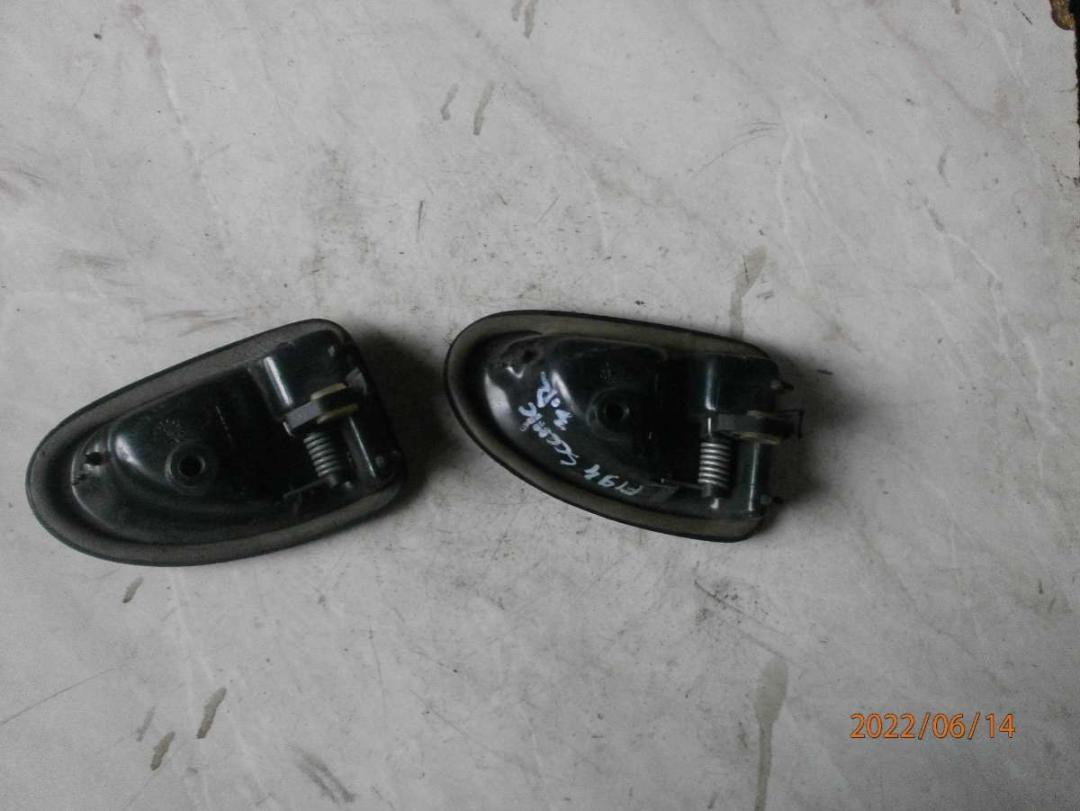 ручка внутренняя передняя правая Renault Scenic 1 поколение 1998 - фото №1