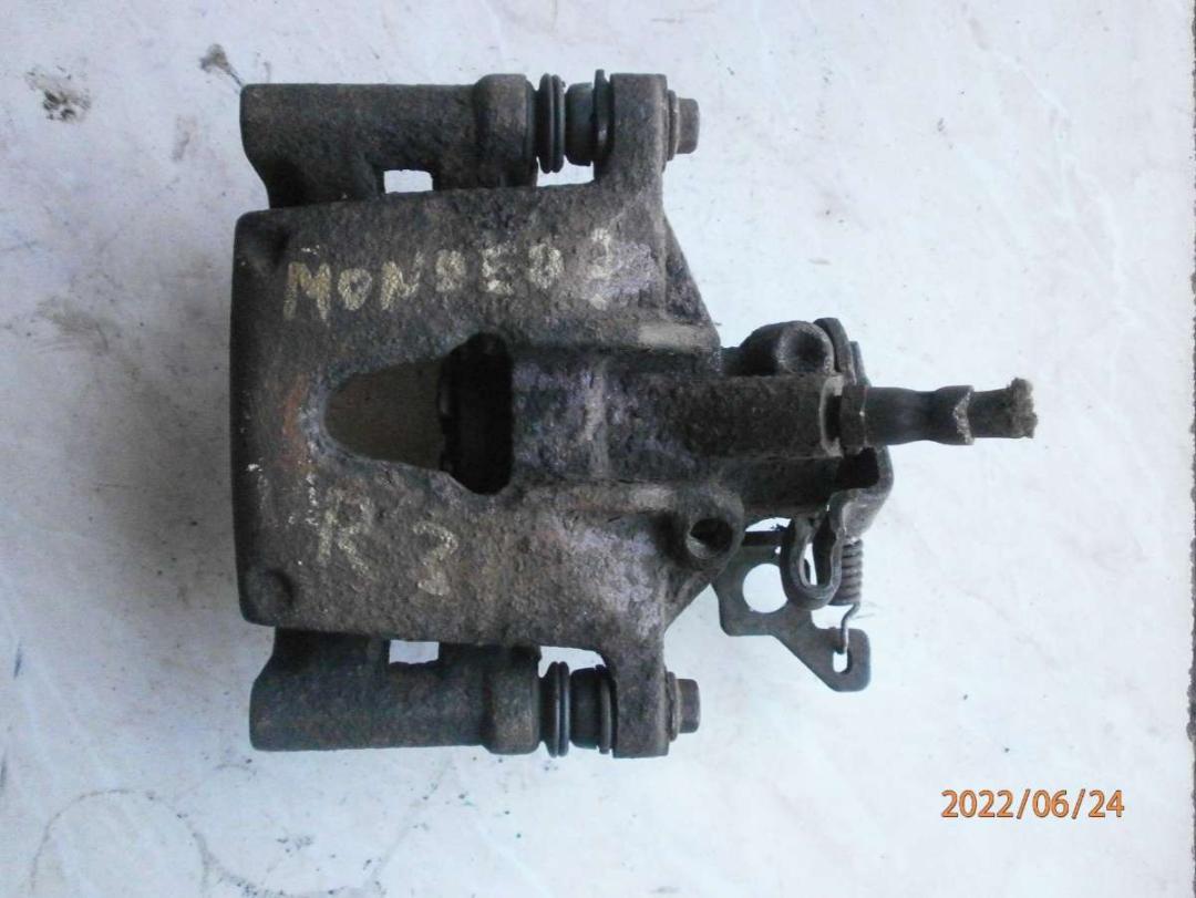 суппорт задний правый Ford Mondeo 3 поколение 2003 - фото №1