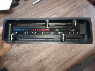 блок управления печки / климат-контроля Mazda 323 BA 1996, 1.3 л., i, бензин, МКПП, купе