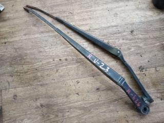 щеткодержатель (поводок стеклоочистителя, дворник) Mazda 626 GF 1998, 2.0 л., бензин, МКПП, седан