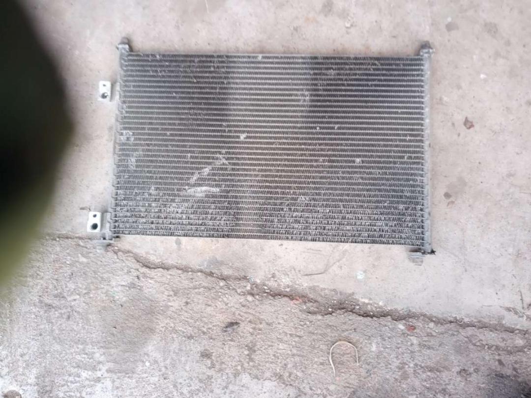 радиатор кондиционера Mazda 626 GF 1998, 2.0 л., бензин, МКПП, седан - фото №1