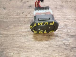 кнопка стеклоподъемника переднего правого Fiat Punto 1 поколение 1998, 1.2 л., бензин, МКПП, хетчбэк 5 дв.