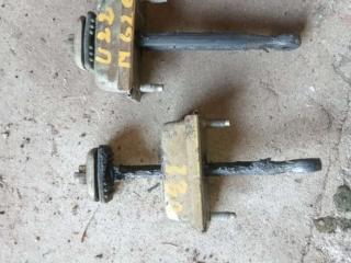 ограничитель открывания двери Mazda 626 GF 1998, 2.0 л., бензин, МКПП, седан