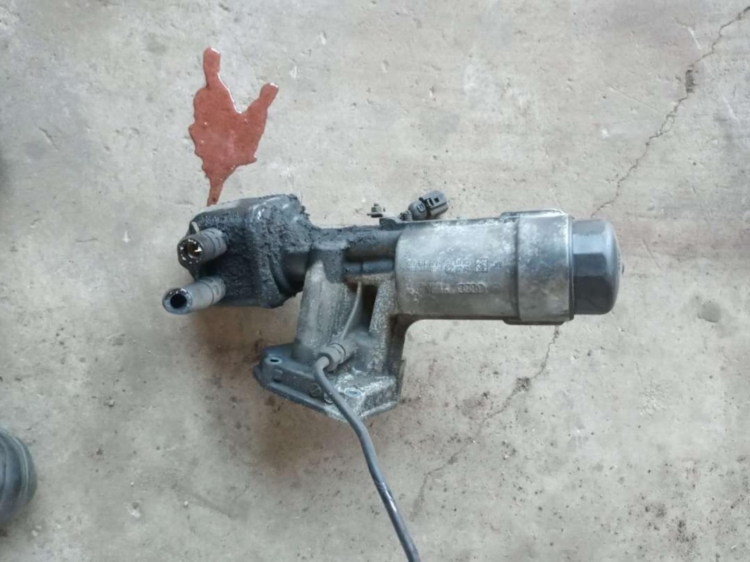 корпус масляного фильтра Volkswagen Sharan 1 restailing 2003, 1.9 л., TDi, дизель, МКПП, минивэн - фото №1