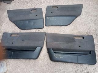 Обшивка двери (дверная карта) комплект Volkswagen Passat B3 1990, 1.8 л., бензин, МКПП, седан