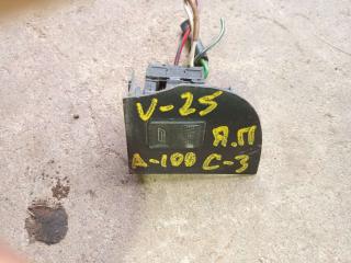 кнопка стеклоподъемника переднего правого Audi 100 C3 1989, 2.0 л., бензин, МКПП, седан