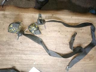 ремень безопасности Volkswagen Passat B3 1990, 1.8 л., бензин, МКПП, седан