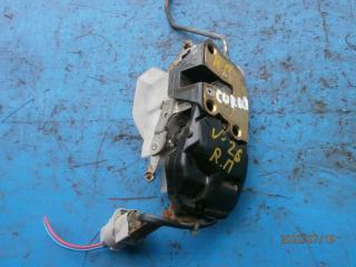 замок двери передней правой Toyota Corolla 7 поколение (E100) 1996, 1.3 л., бензин, МКПП, хетчбэк 5 дв.