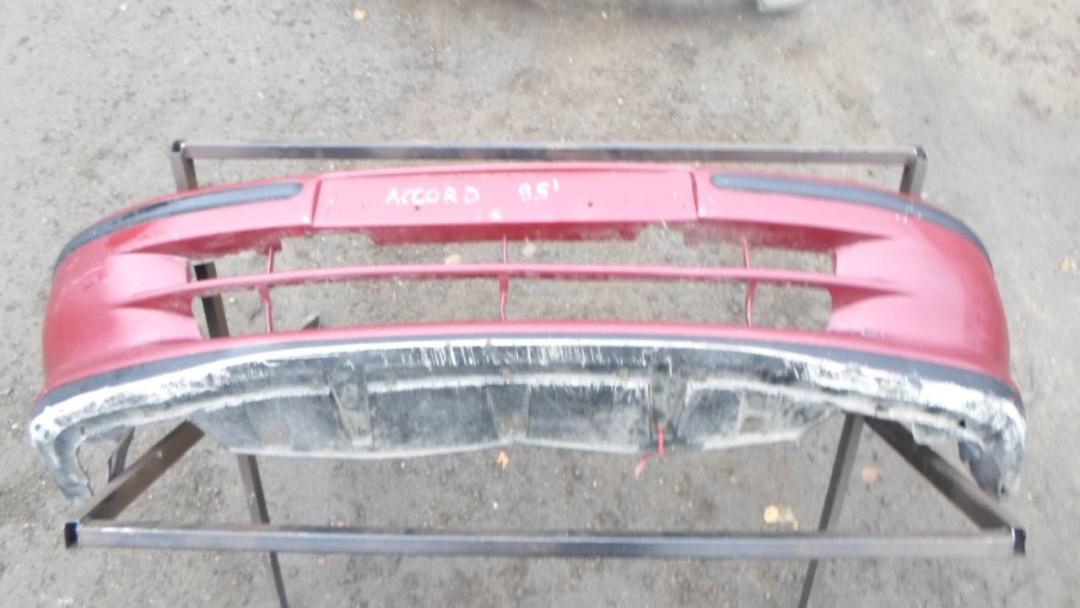 бампер передний Honda Accord 5 поколение 1994, 2.0 л., бензин, МКПП, седан - фото №1
