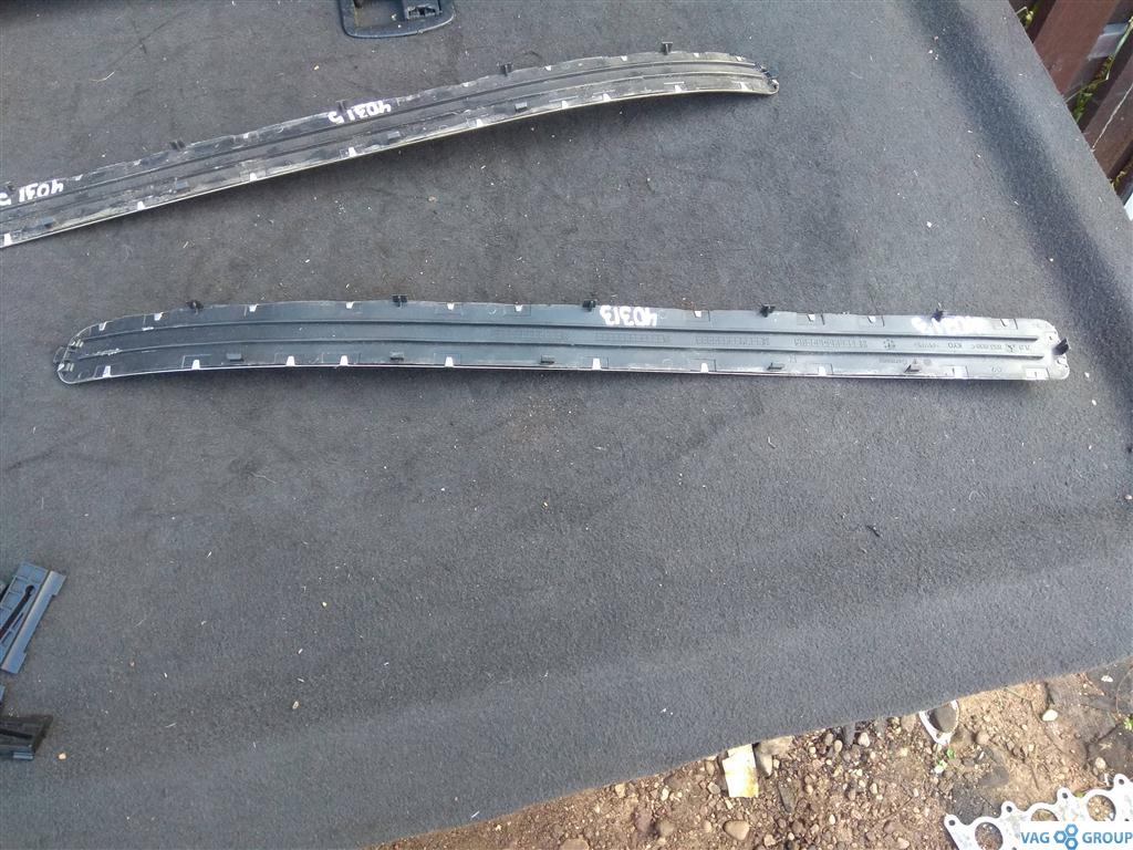 молдинг двери передней правой Volkswagen Touareg 1 поколение 2004, 4.2 л., бензин, внедорожник 5 дв., 7L0853656C, . - фото №1