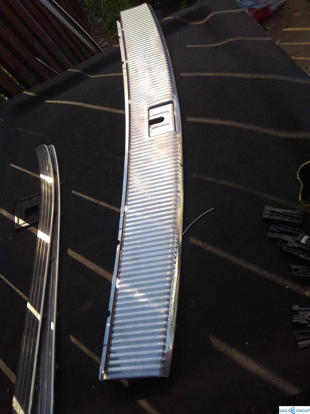 накладка декоративная Volkswagen Touareg 1 поколение 2004, 4.2 л., бензин, внедорожник 5 дв., 7L6863459B, . - фото №1