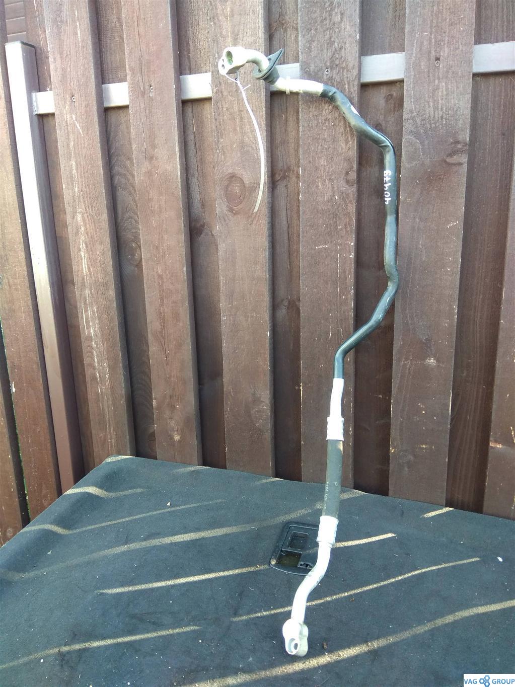 трубка кондиционера Volkswagen Touareg 1 поколение 2004, 4.2 л., бензин, внедорожник 5 дв., 7L0820743F, . - фото №1