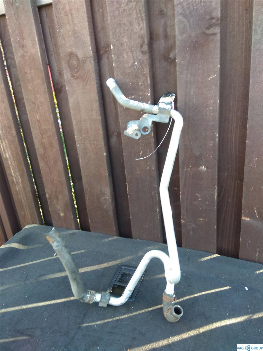 трубка охлаждающей жидкости Volkswagen Touareg 1 поколение 2004, 4.2 л., бензин, внедорожник 5 дв., 7L0819912C, . - фото №1