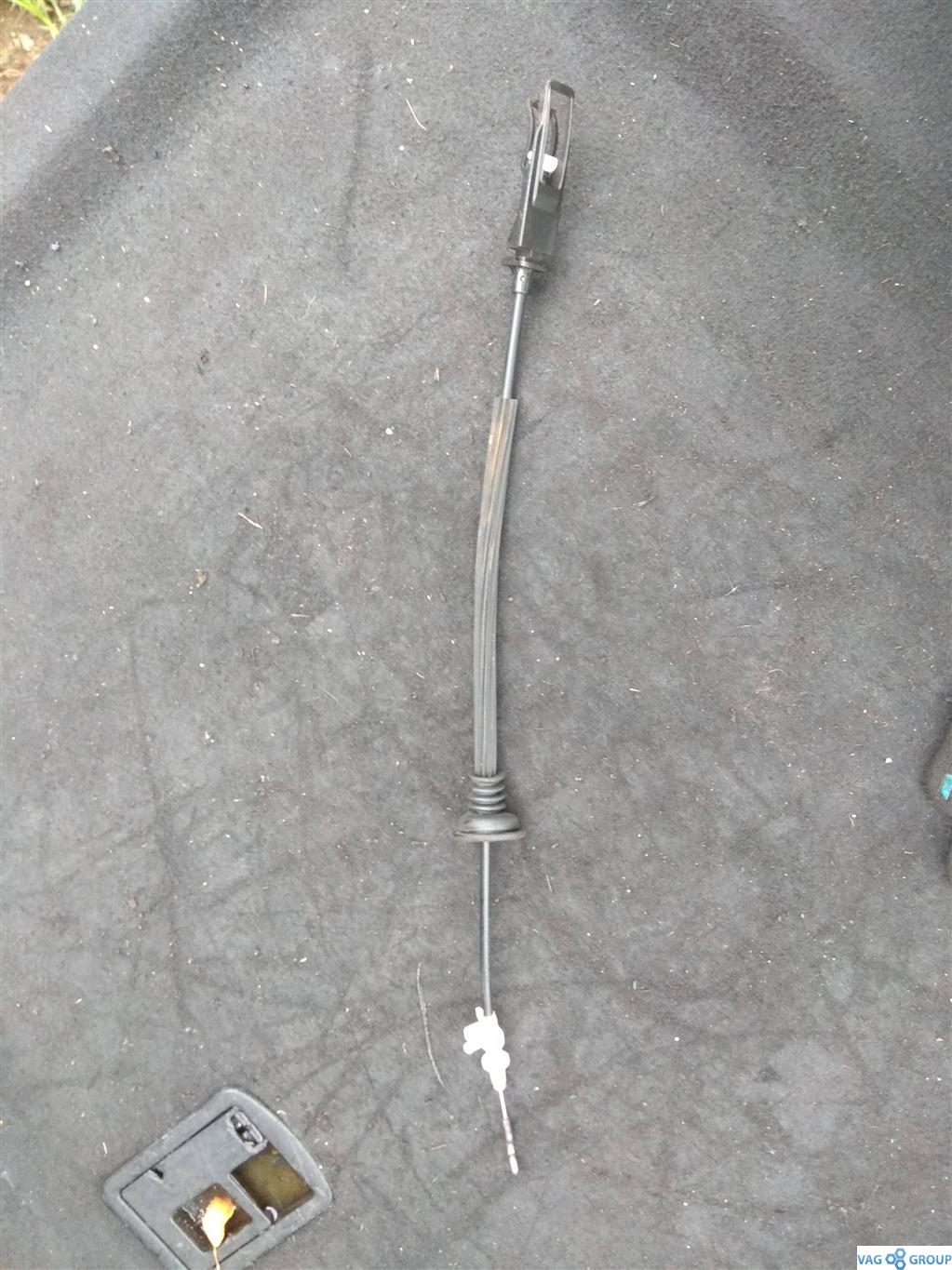 Трос двери задней Volkswagen Golf 6 поколение 2010, 2.0 л., бензин, хетчбэк 5 дв., 5K4839085C, 5K4839085D, 5K4839085E, . - фото №1