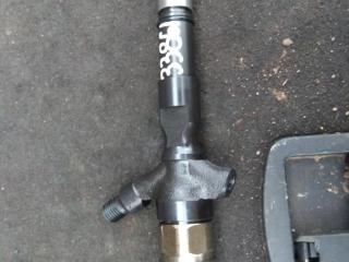 форсунка Toyota Land Cruiser Prado J90 [рестайлинг] 1999, 3.0 л., дизель, внедорожник 5 дв., 1KD-FTV, 23670-30130, 23670-30120