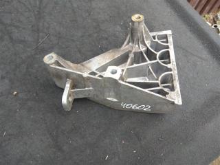 кронштейн двигателя Skoda Fabia 2 поколение (5J) 2007, 1.9 л., TDi, дизель, хетчбэк 5 дв., ATD, 038199207AJ, BLS, BSW, AXR, BLT, ASZ, .