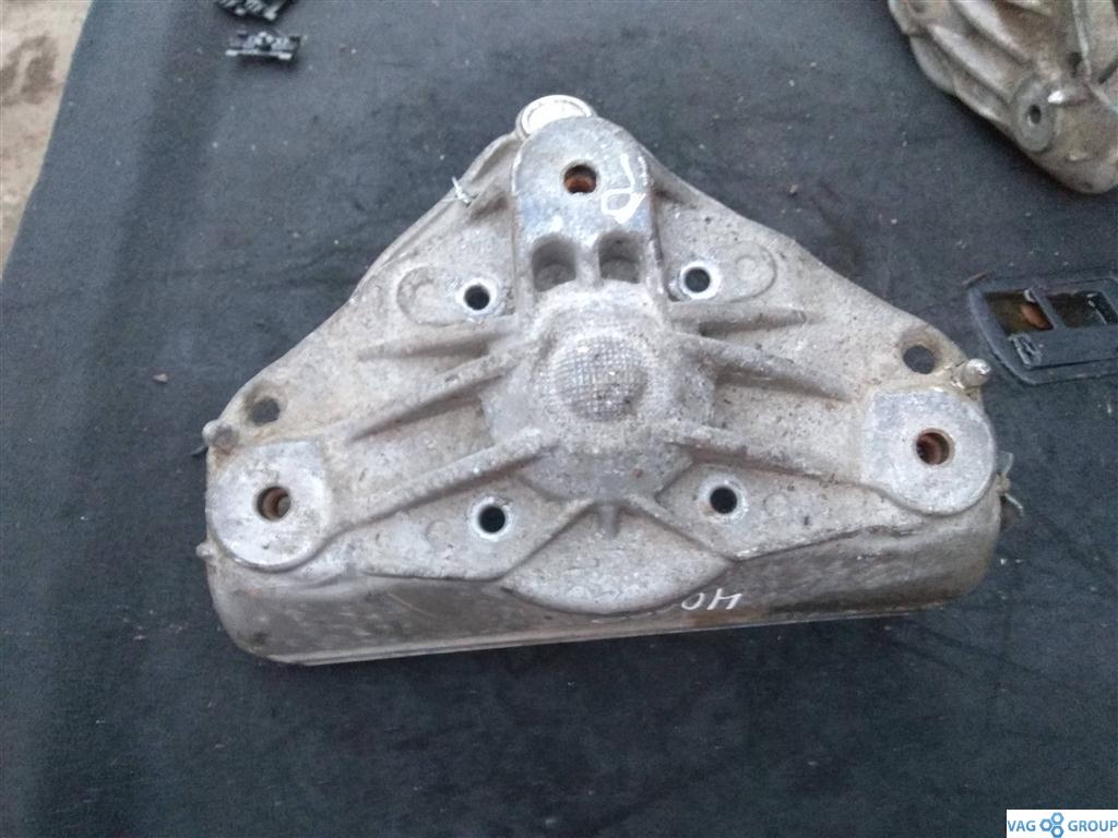 опора амортизатора верхняя (чашка) Volkswagen Touareg 1 поколение 2004, 4.2 л., бензин, внедорожник 5 дв., 7L0412391E, 7L0407047A, . - фото №1