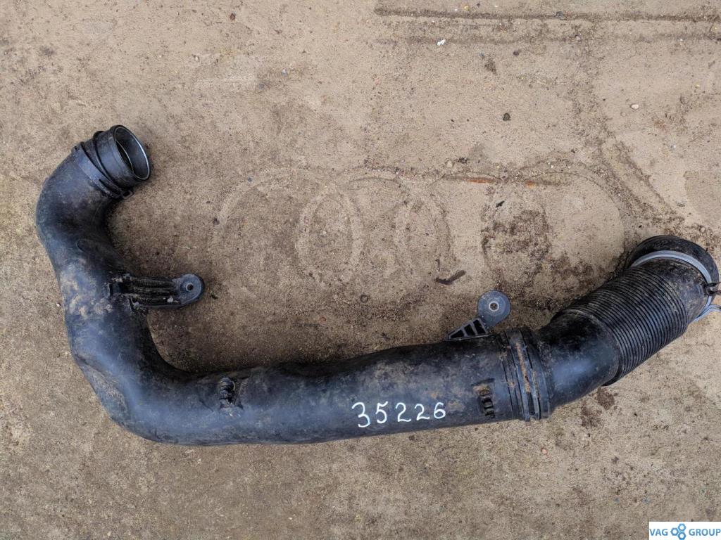 патрубок (трубопровод, шланг) Volkswagen Passat B6 2006, 2.0 л., TDi, дизель, седан, 1K0129654K, BMP, BKP, BMA, BVE, BWV, 1K0129654AJ, BVD - фото №1