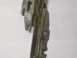 петля крышки багажника Audi A6 4B/C5 2000, 2.8 л., бензин, седан, 4B5827302F, 4E0823302G, .