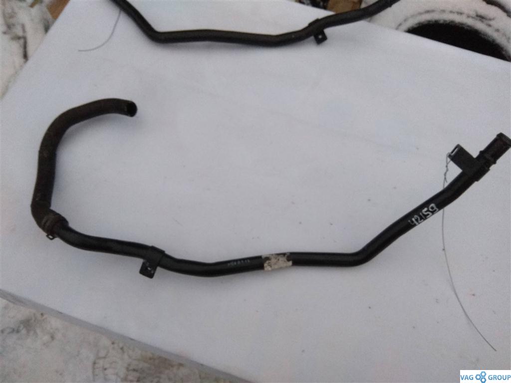 трубка охлаждающей жидкости Volkswagen Passat B6 2009, 2.0 л., TDi, дизель, седан, 1K0121070BR, CDA, CAW, CCT, BZB, 1K0145762GG, CBF, CCZ - фото №1