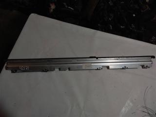 шторка двери Audi A8 D3/4E [2-й рестайлинг] 2007, 4.2 л., бензин, седан, 4E4861333G, .