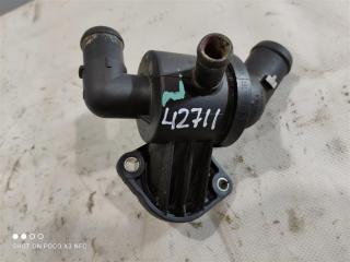 корпус термостата Volkswagen Passat B7 2013, 2.0 л., TDi, дизель, седан, 03L121111AE, CBAA, CFFA, CFFB, CFGB, CAYC, CLLA, CFGC, 03L121111AL