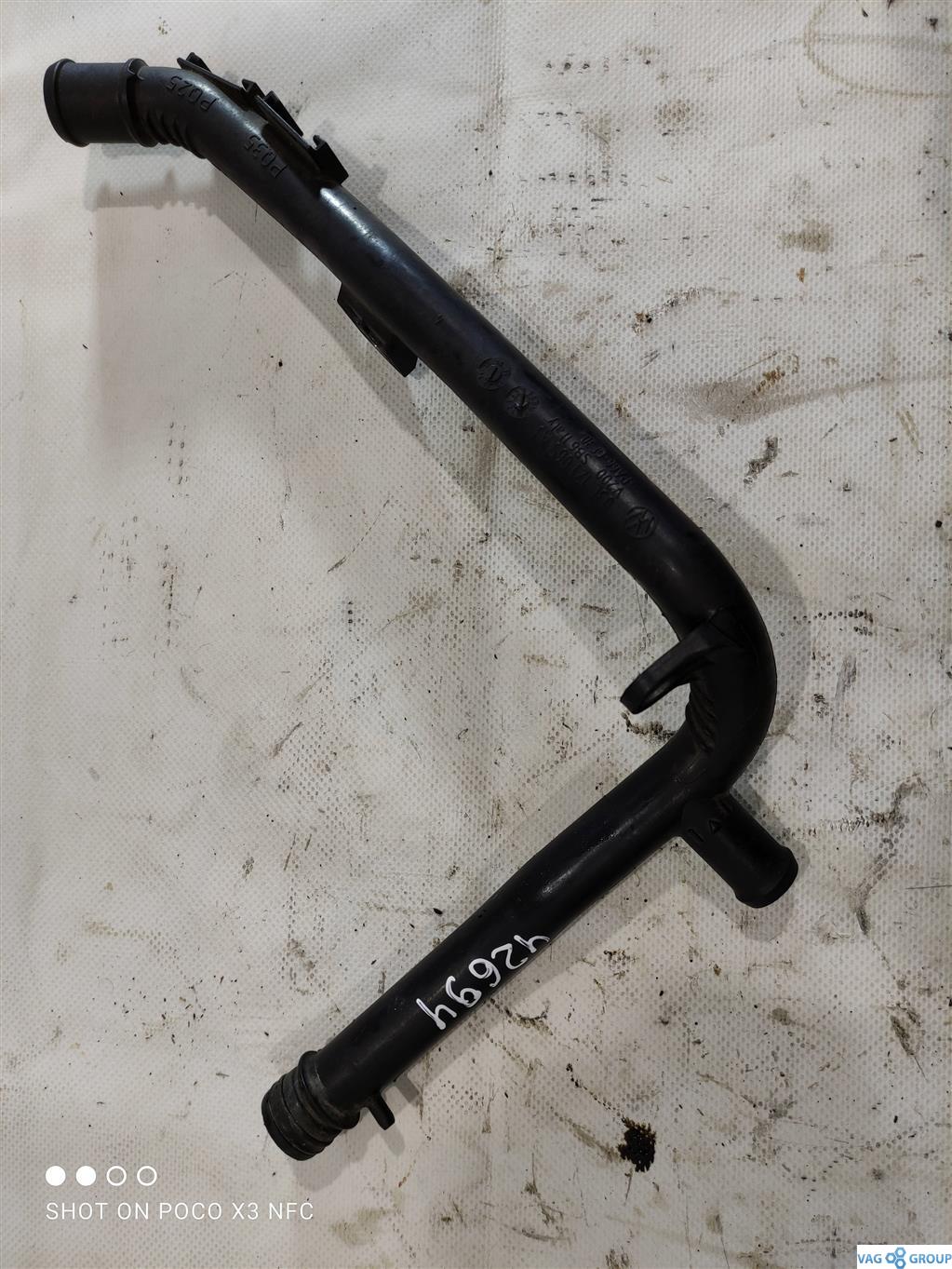 патрубок (трубопровод, шланг) Volkswagen Passat B7 2013, 1.6 л., TDi, дизель, седан, 03L121065AJ, CFFB, CFGB, CAYC, CLLA, CFGC, CCFA, CAYB, . - фото №1