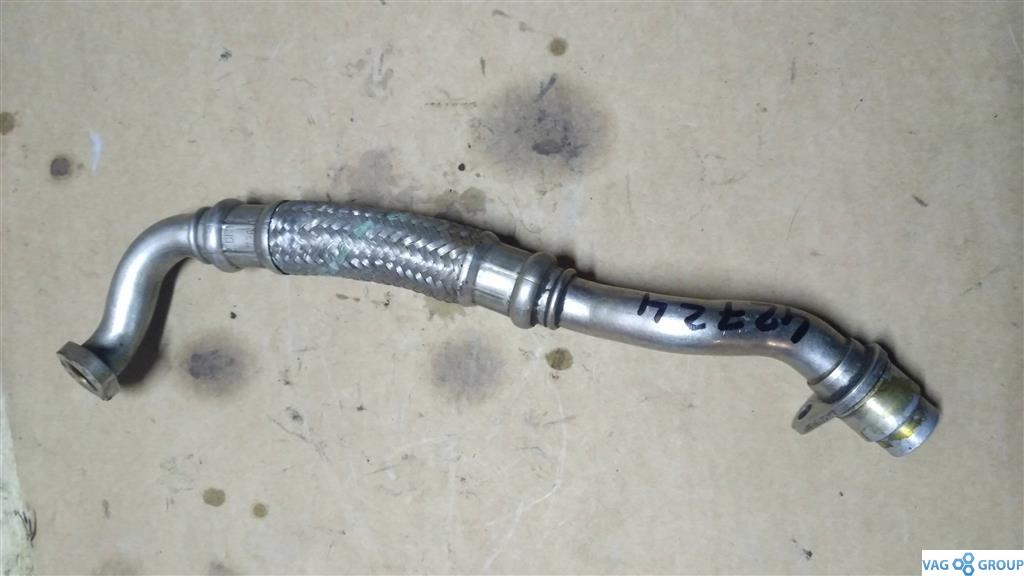 масляная трубка турбины Audi A6 4B/C5 2000, 2.7 л., бензин, седан, BES, 078145736D, ARE, . - фото №1
