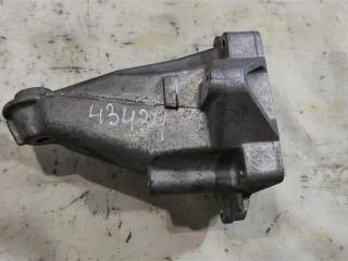 кронштейн двигателя Mercedes-Benz E-Класс W212/S212/C207/A207 2012, 1.8 л., бензин, седан, 271.860, 271.820, A2712232704, .