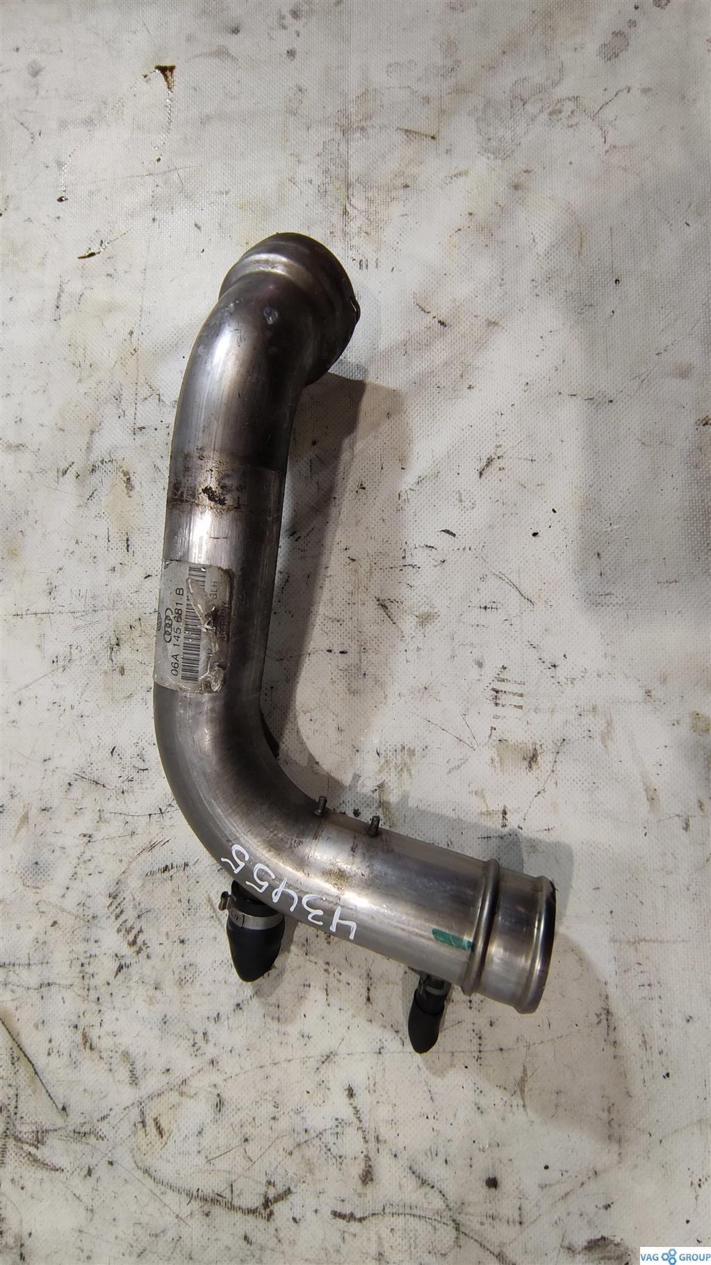 патрубок (трубопровод, шланг) SEAT Toledo 2 поколение 2002, 1.8 л., бензин, хетчбэк 5 дв., 06A145832C, AUM, 06A145681B, AGU, AUQ, ARX, BJX, BBU, 06A145790A - фото №1