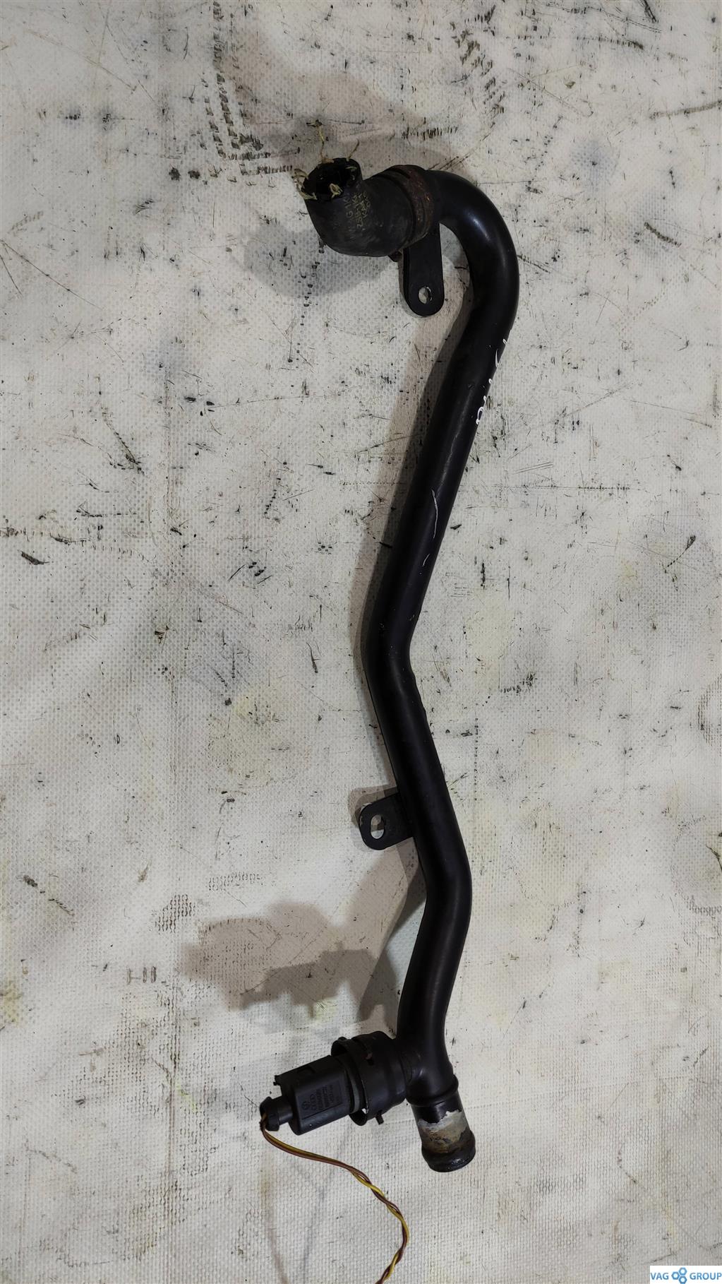 трубка охлаждающей жидкости Volkswagen Jetta 6 поколение 2012, 2.0 л., TDi, дизель, седан, 5N0121065, CFFA, CFFB, CFGB, CAYC, CLLA, CFGC, . - фото №1