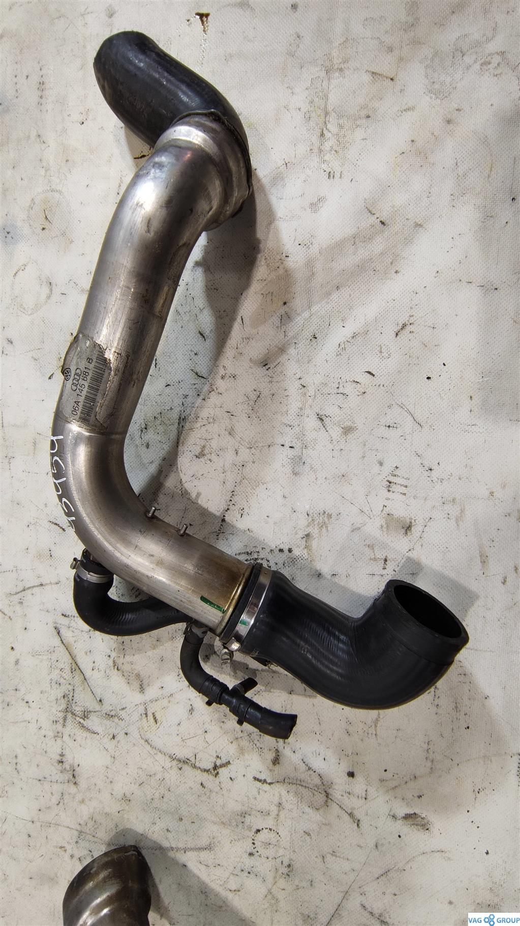 патрубок (трубопровод, шланг) SEAT Leon 1 поколение 2002, 1.8 л., бензин, хетчбэк 5 дв., 06A145832C, AUM, 06A145681B, AGU, AUQ, ARX, BJX, BBU, 06A145790A - фото №1