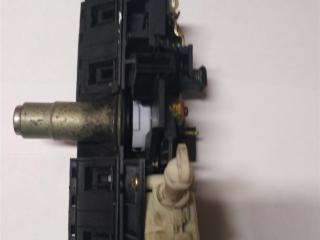 замок багажника Audi A6 4B/C5 2000, 2.5 л., TDi, дизель, седан, 4B0827565H, 4B0827565J, 8D9827565H, 8D9827565J, .