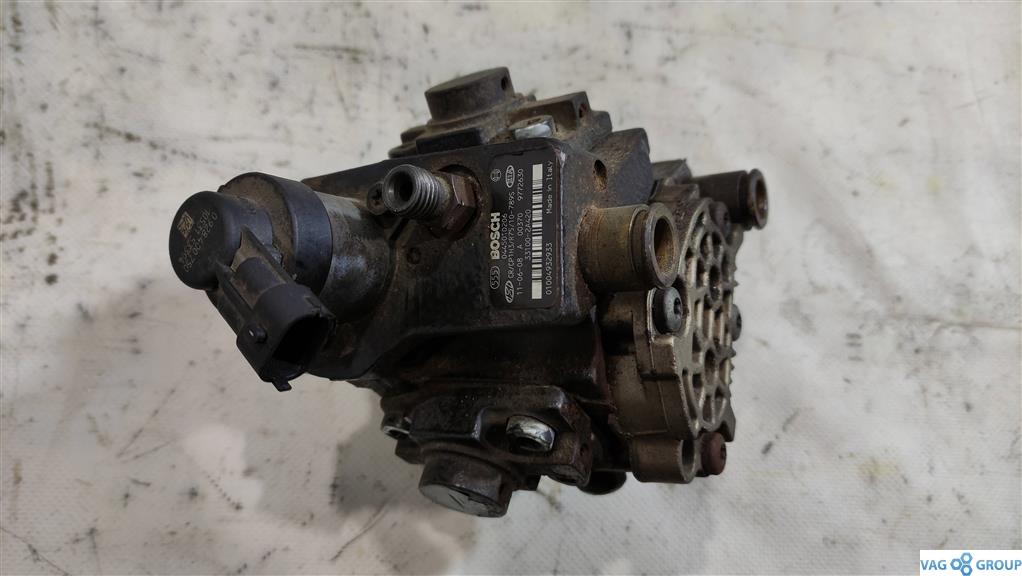 ТНВД Hyundai Accent 4 поколение (RB) 2013, 1.6 л., CRDi, дизель, седан, D4FB, 331002A420, 0445010206 - фото №1