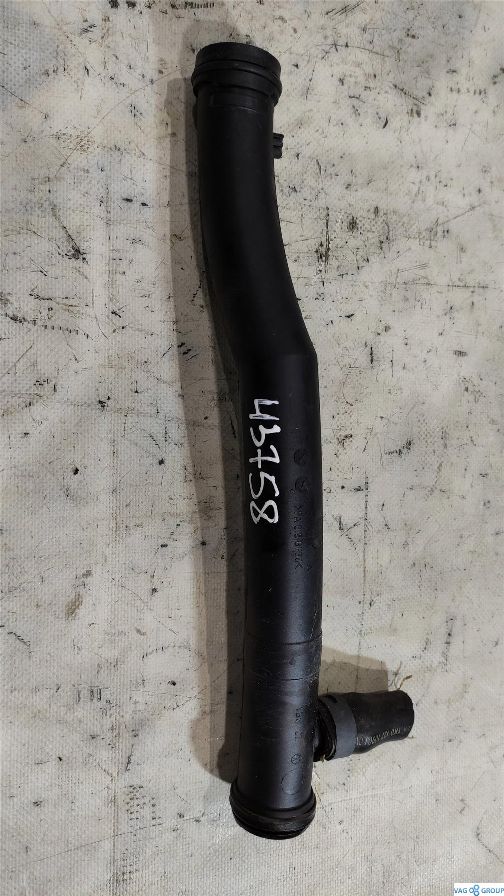 патрубок (трубопровод, шланг) Volkswagen Golf 6 поколение 2010, 1.2 л., TSI, бензин, хетчбэк 5 дв., 03F121065A, CBZA, CBZB, . - фото №1