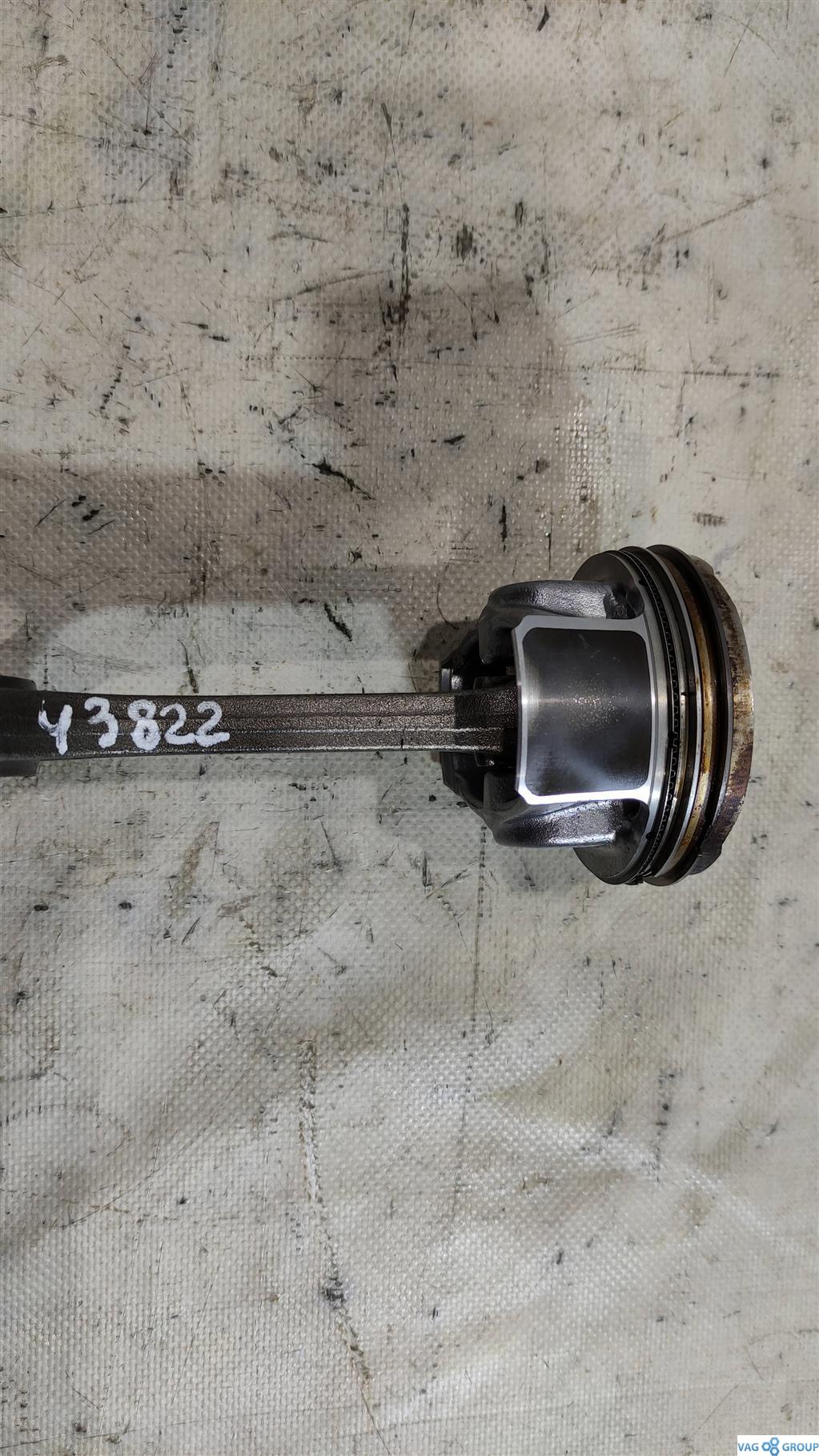 поршень Skoda Octavia 3 поколение (A7) 2015, 1.4 л., бензин, хетчбэк 5 дв., CPW, 04E107065BD, . - фото №1