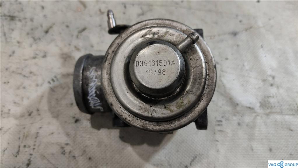 клапан EGR Volkswagen Polo 4 поколение 2003, 1.4 л., TDi, дизель, хетчбэк 5 дв., 038131501M, 045131501C, 038131501A, AHF, ALH, ATD, ARG, 038131501AR, 038131501E, 045131501L, ASV - фото №1