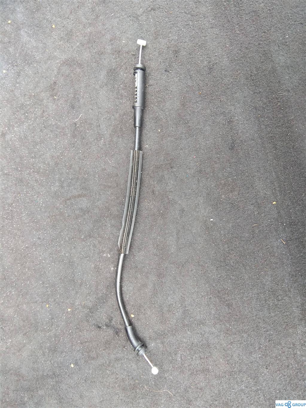 трос открывания багажника Volkswagen Jetta 5 поколение 2008, 2.0 л., TFSI, бензин, седан, 1K5827531A, . - фото №1