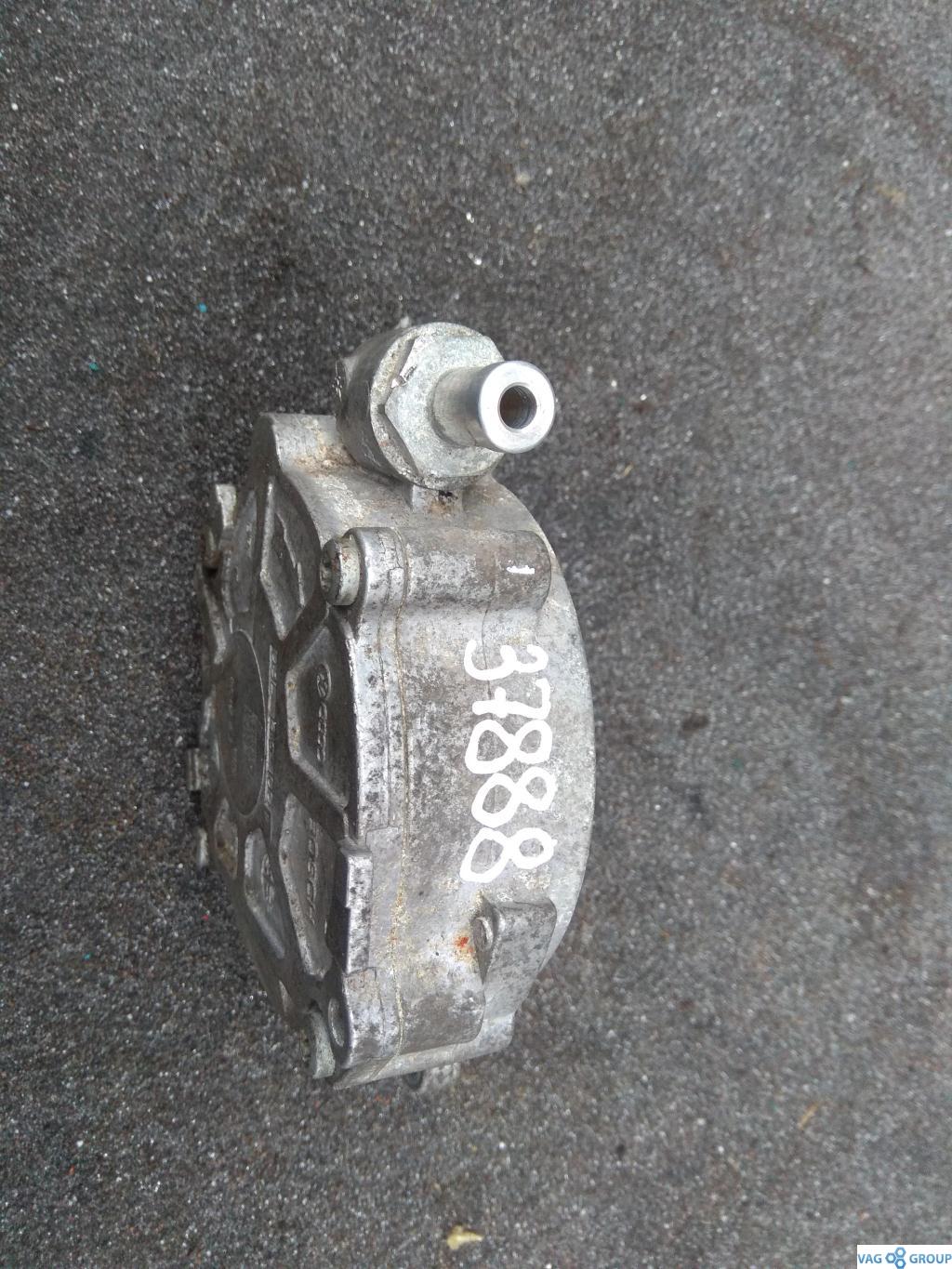 насос вакуумный Audi A6 4G/C7 2013, 2.0 л., TDi, дизель, седан, 03L145100F, 03L145100, CBAA, CBAB, CBDC, CLCA, CFF, CFG, CGLC, CMGB, CFJA, CJAA, CFHC, CBDA, CAYD, CAYE, CEGA, CLJA, CLLB, CJCA - фото №1